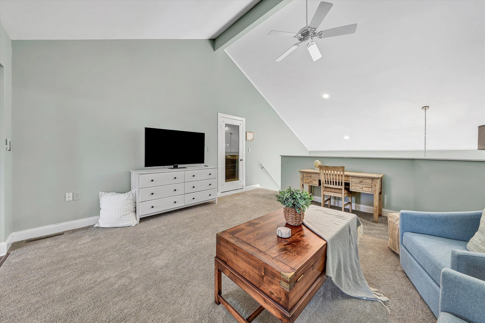 278 Peninsula Point DR - Photo 38
