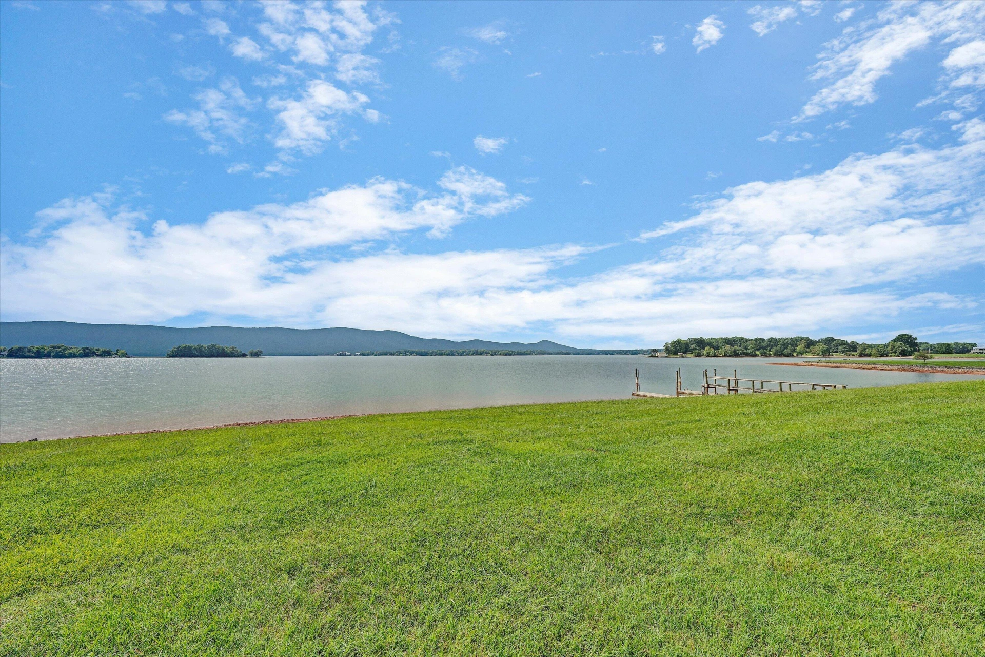 278 Peninsula Point DR - Photo 61