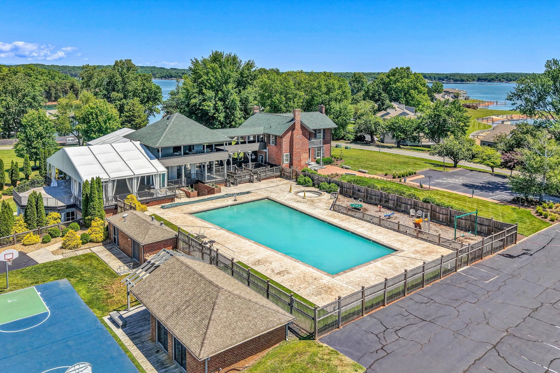 278 Peninsula Point DR - Photo 71