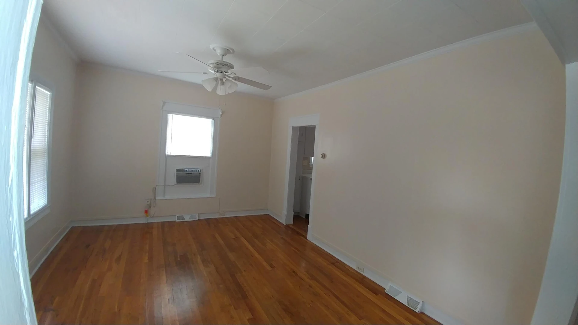 1240 Buena Vista BLVD SE - Photo 3