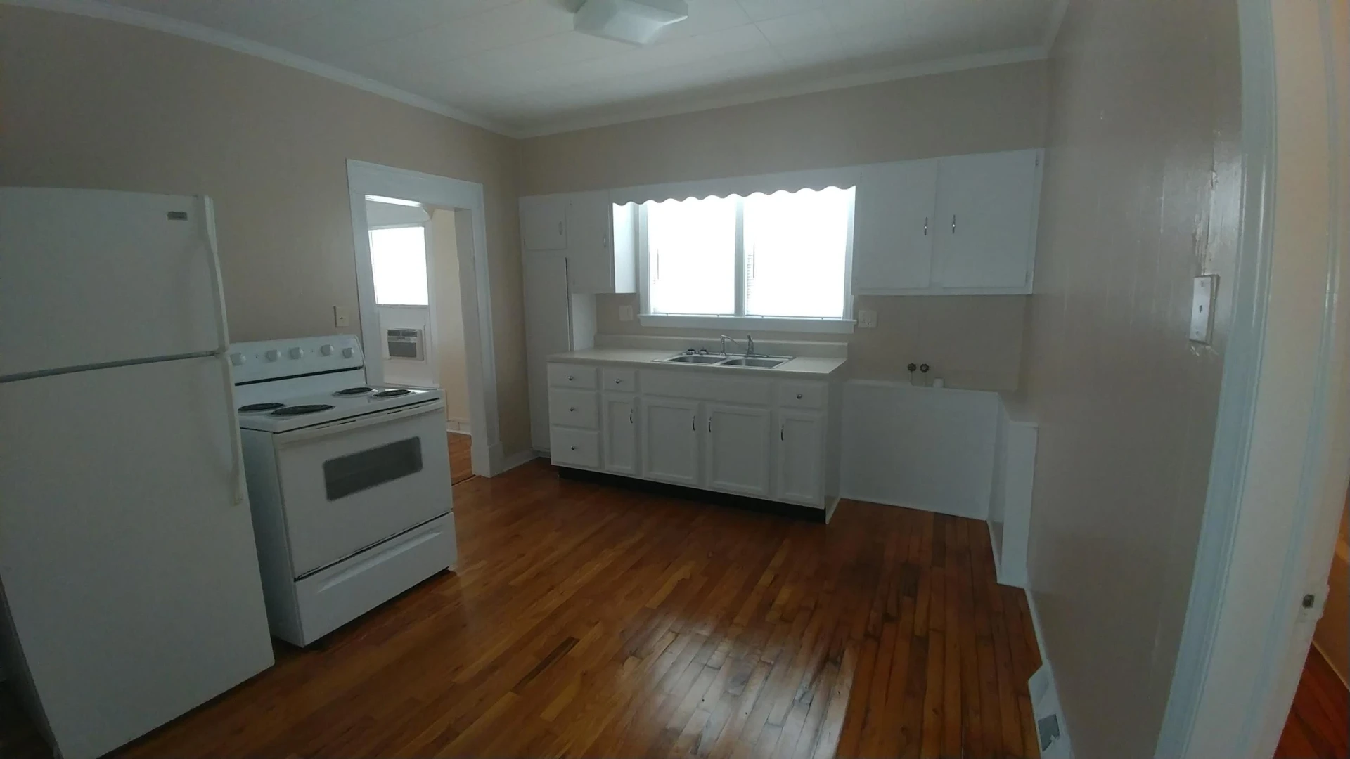 1240 Buena Vista BLVD SE - Photo 6