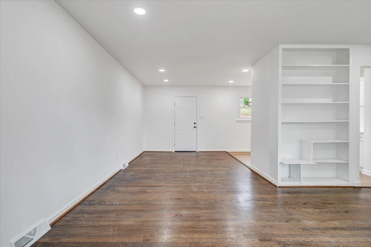3915 Wilmont AVE NW - Photo 10