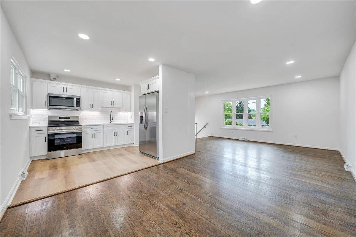 3915 Wilmont AVE NW - Photo 13