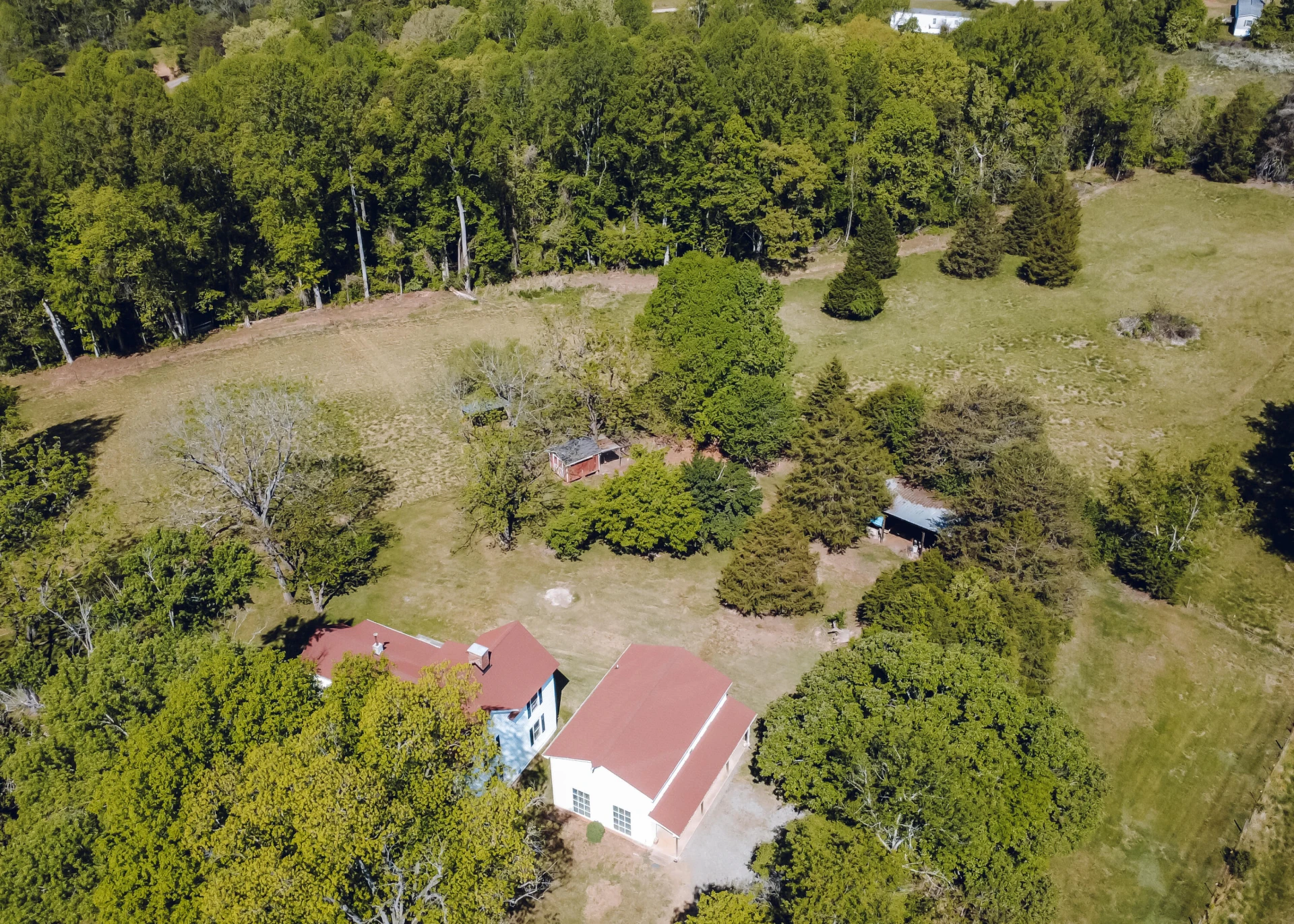 395 Evergreen DR - Photo 3