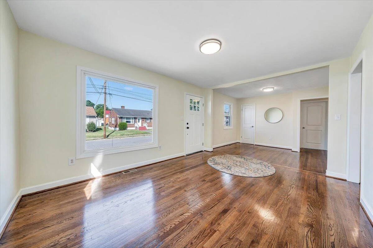 314 White ST - Photo 4