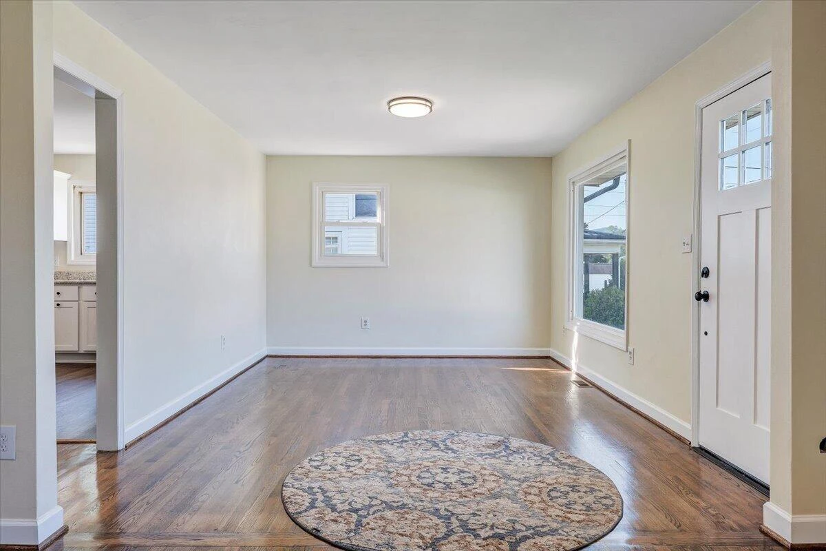 314 White ST - Photo 6