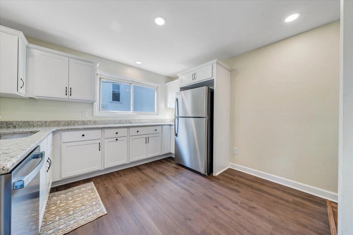 314 White ST - Photo 8