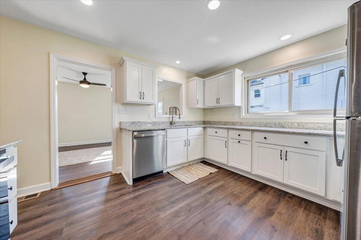 314 White ST - Photo 9