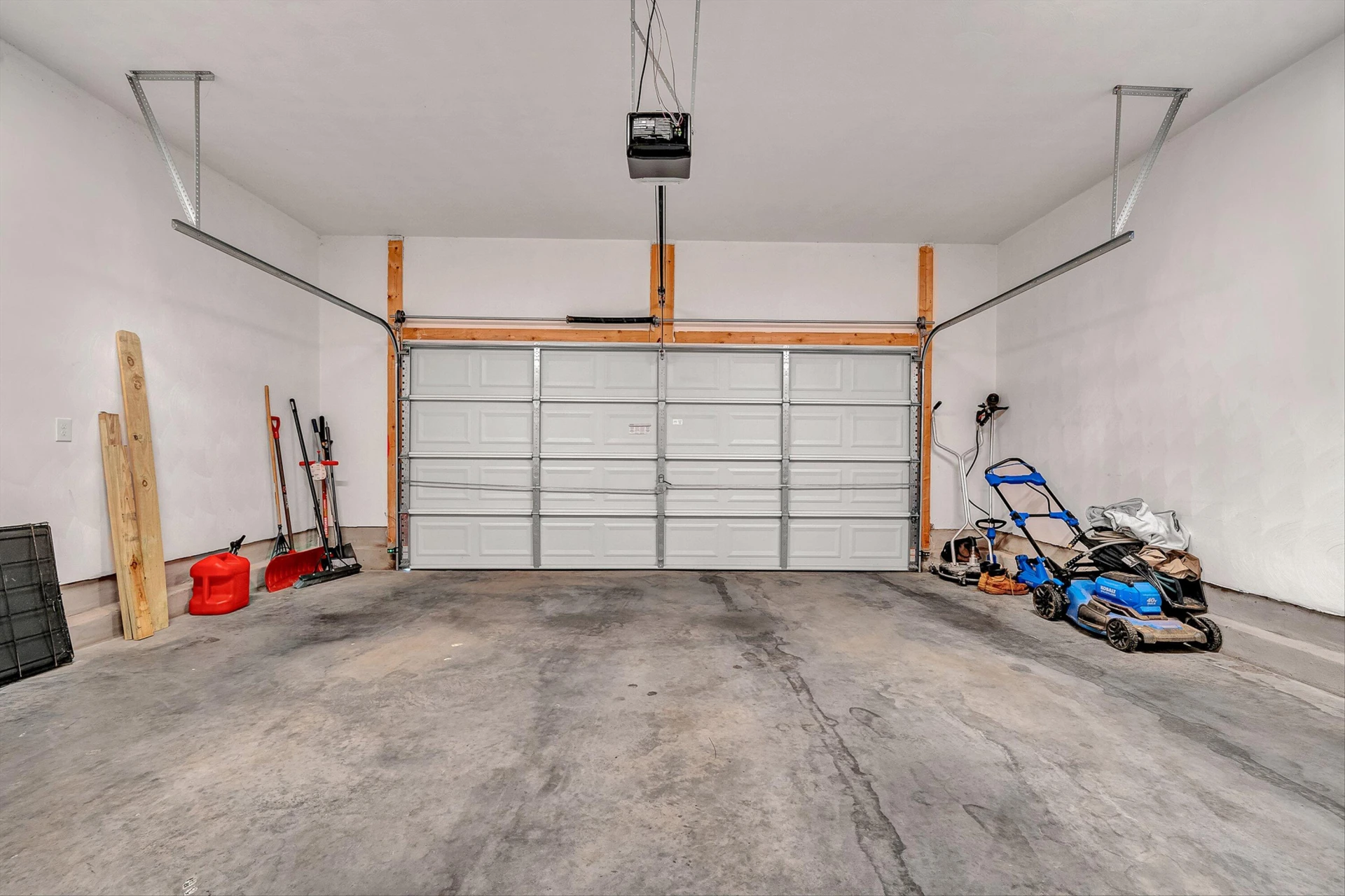 2059 Heys LN - Photo 30