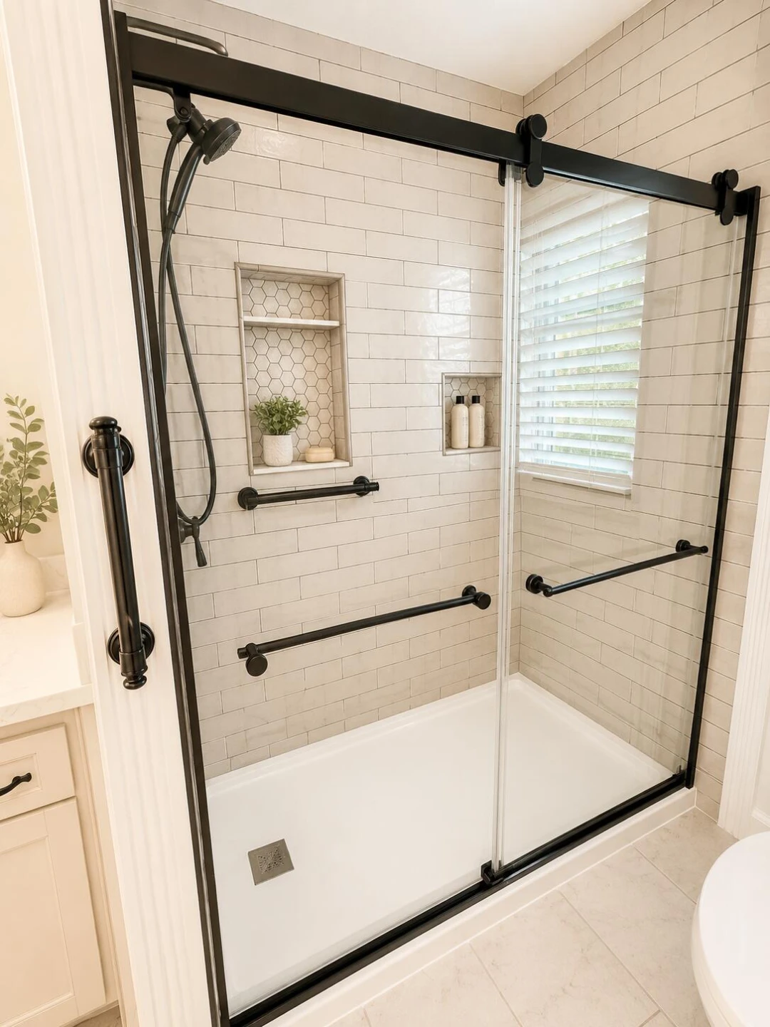 5335 Cave Spring LN - Photo 10