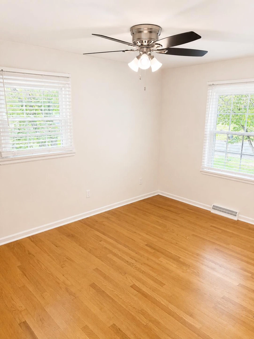 5335 Cave Spring LN - Photo 30
