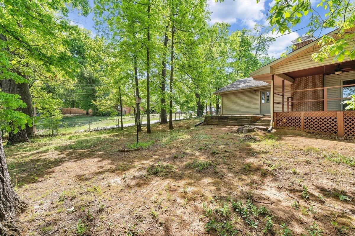 2009 Montclair DR - Photo 10