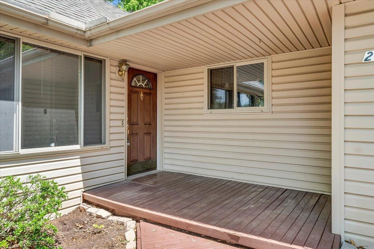 2009 Montclair DR - Photo 16