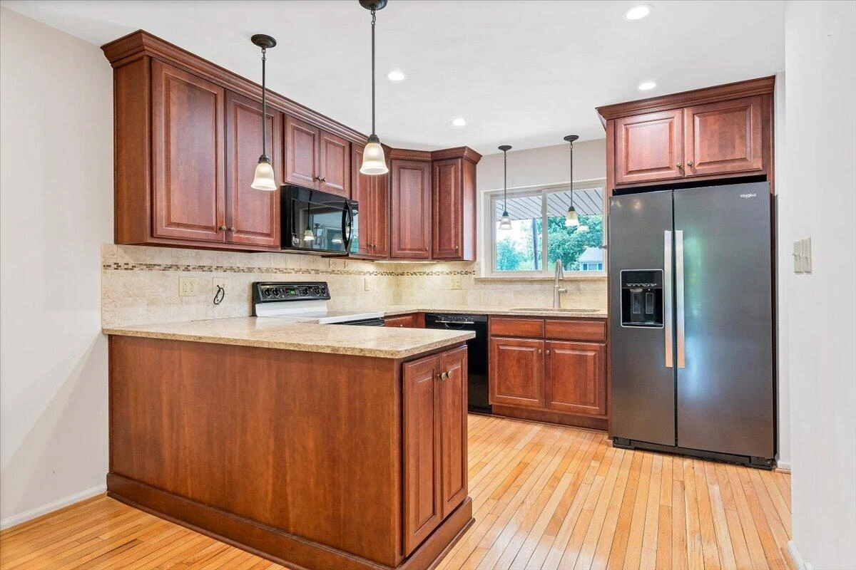 2009 Montclair DR - Photo 25