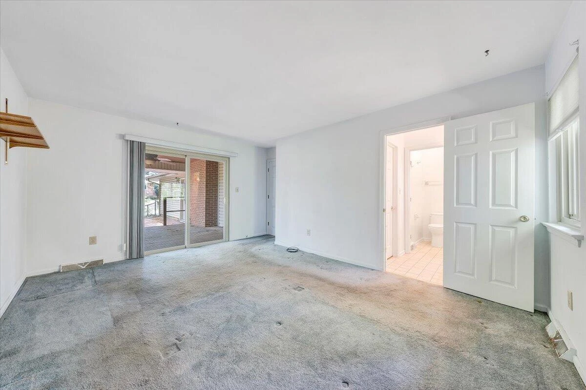 2009 Montclair DR - Photo 35