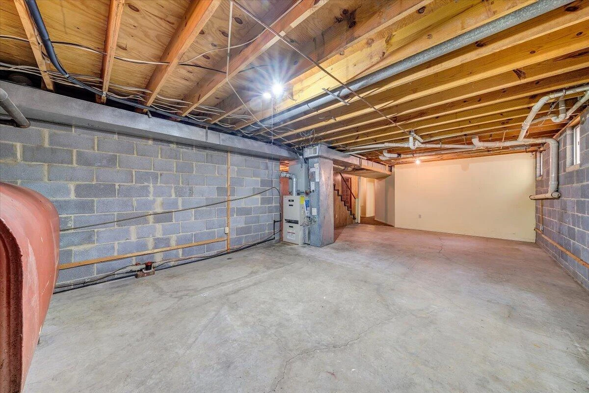 2009 Montclair DR - Photo 45