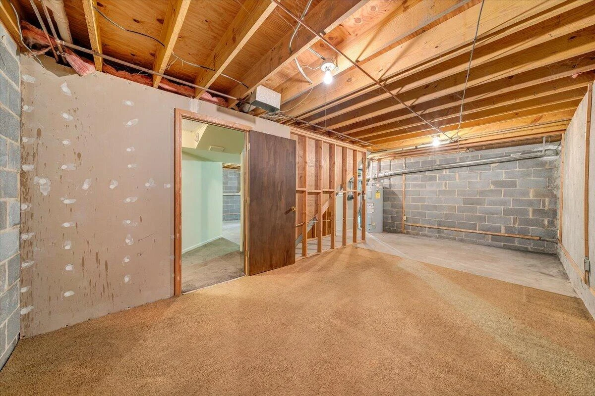 2009 Montclair DR - Photo 46