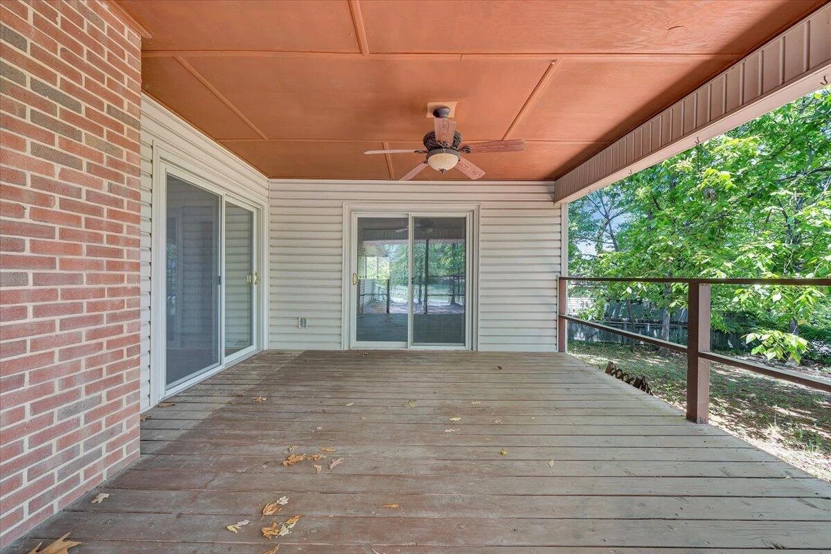 2009 Montclair DR - Photo 47