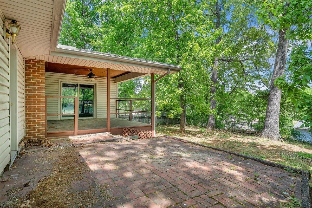 2009 Montclair DR - Photo 5