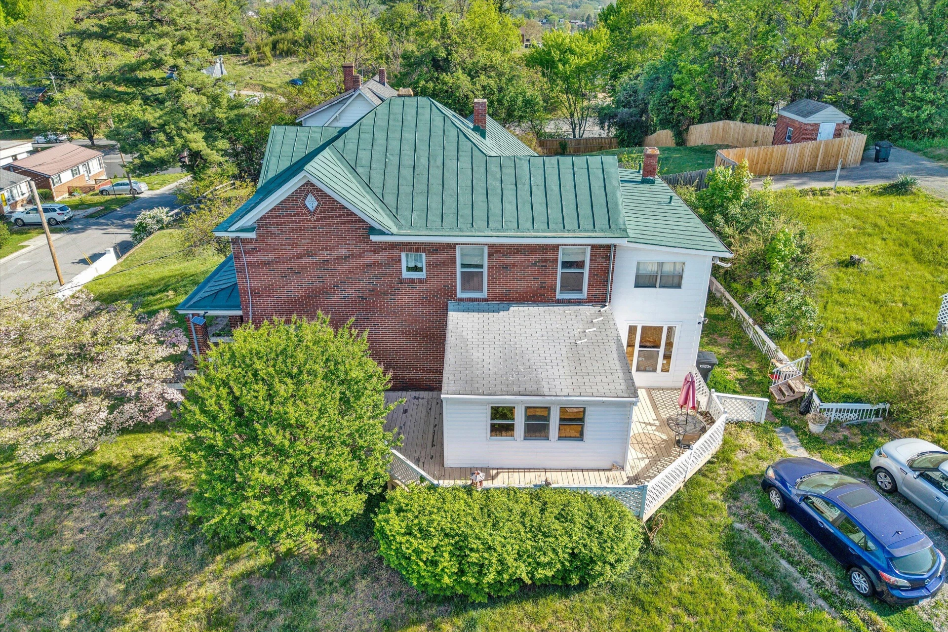 624 S Maple ST - Photo 37
