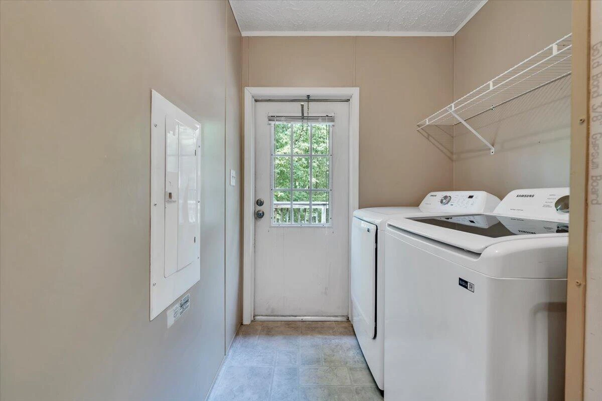 223 Taylor Tyree RD - Photo 14
