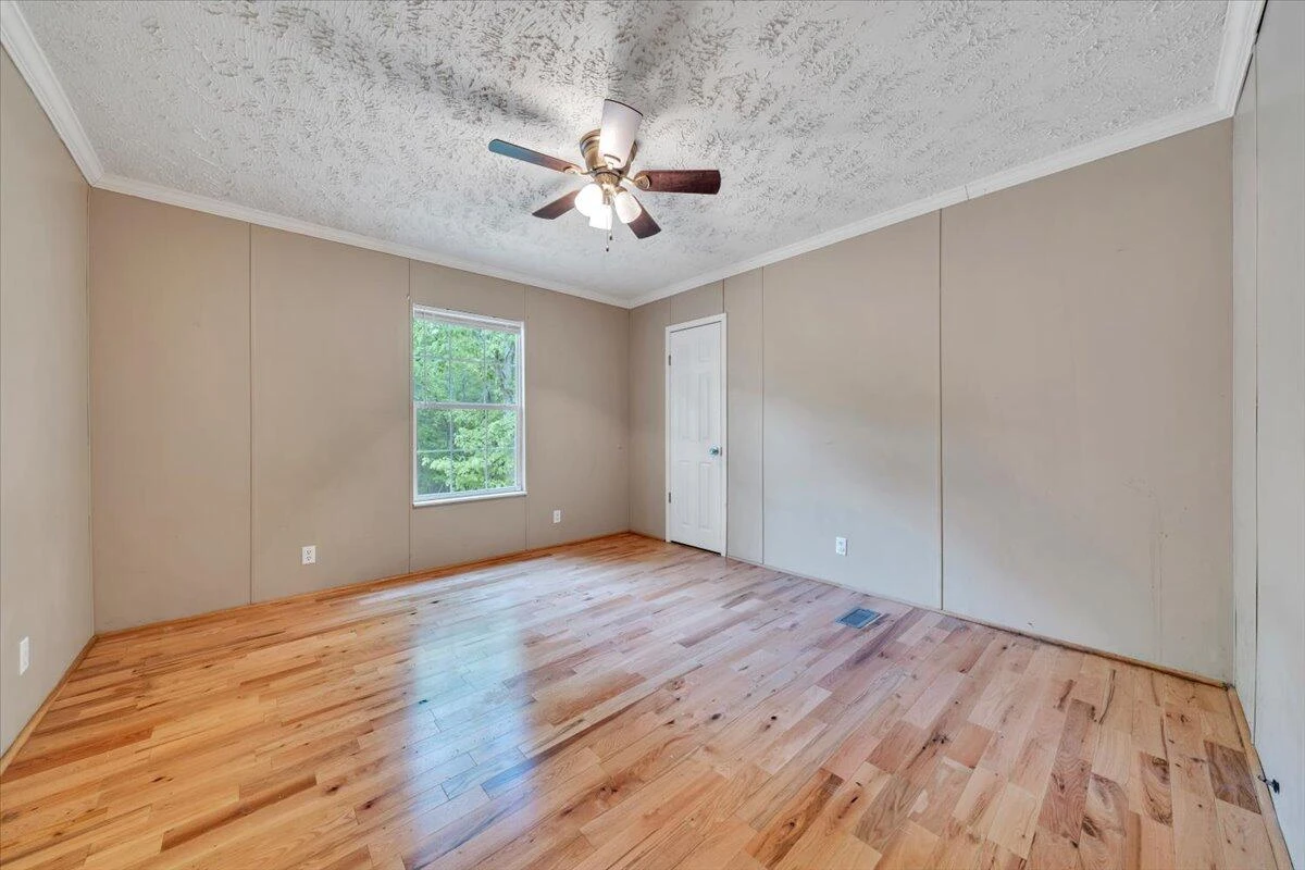 223 Taylor Tyree RD - Photo 16