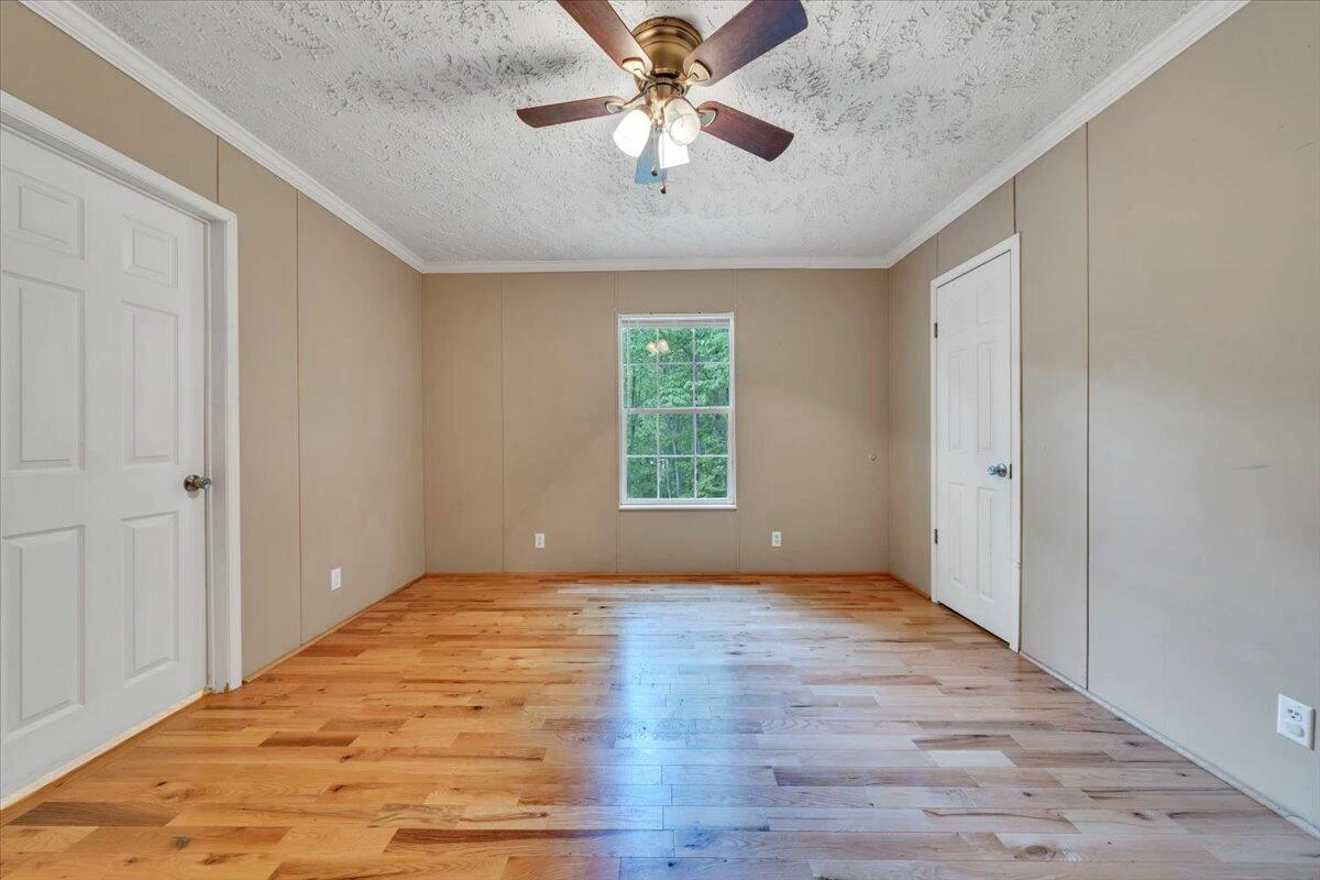 223 Taylor Tyree RD - Photo 17