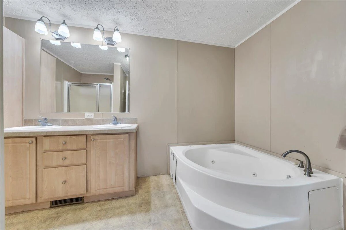 223 Taylor Tyree RD - Photo 19