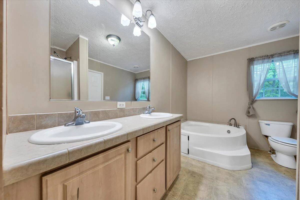 223 Taylor Tyree RD - Photo 21