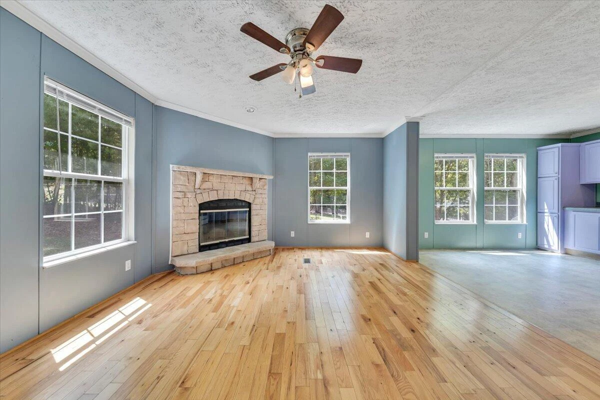 223 Taylor Tyree RD - Photo 4