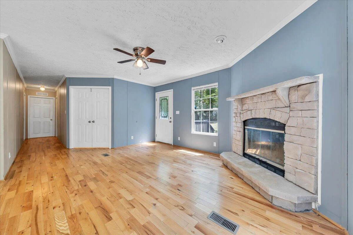 223 Taylor Tyree RD - Photo 7