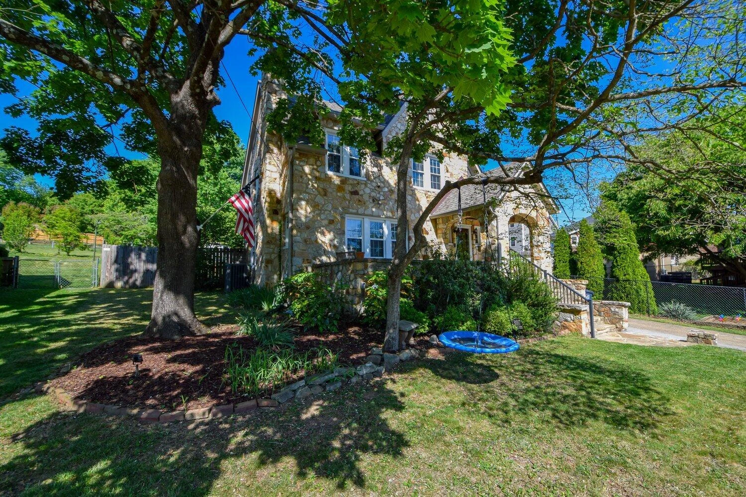 3017 Woodlawn AVE SW - Photo 23