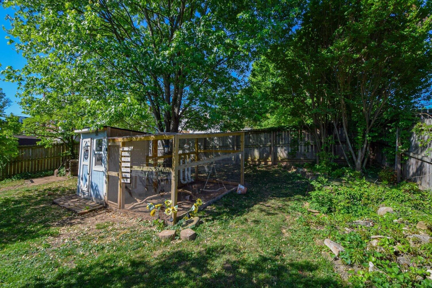 3017 Woodlawn AVE SW - Photo 33