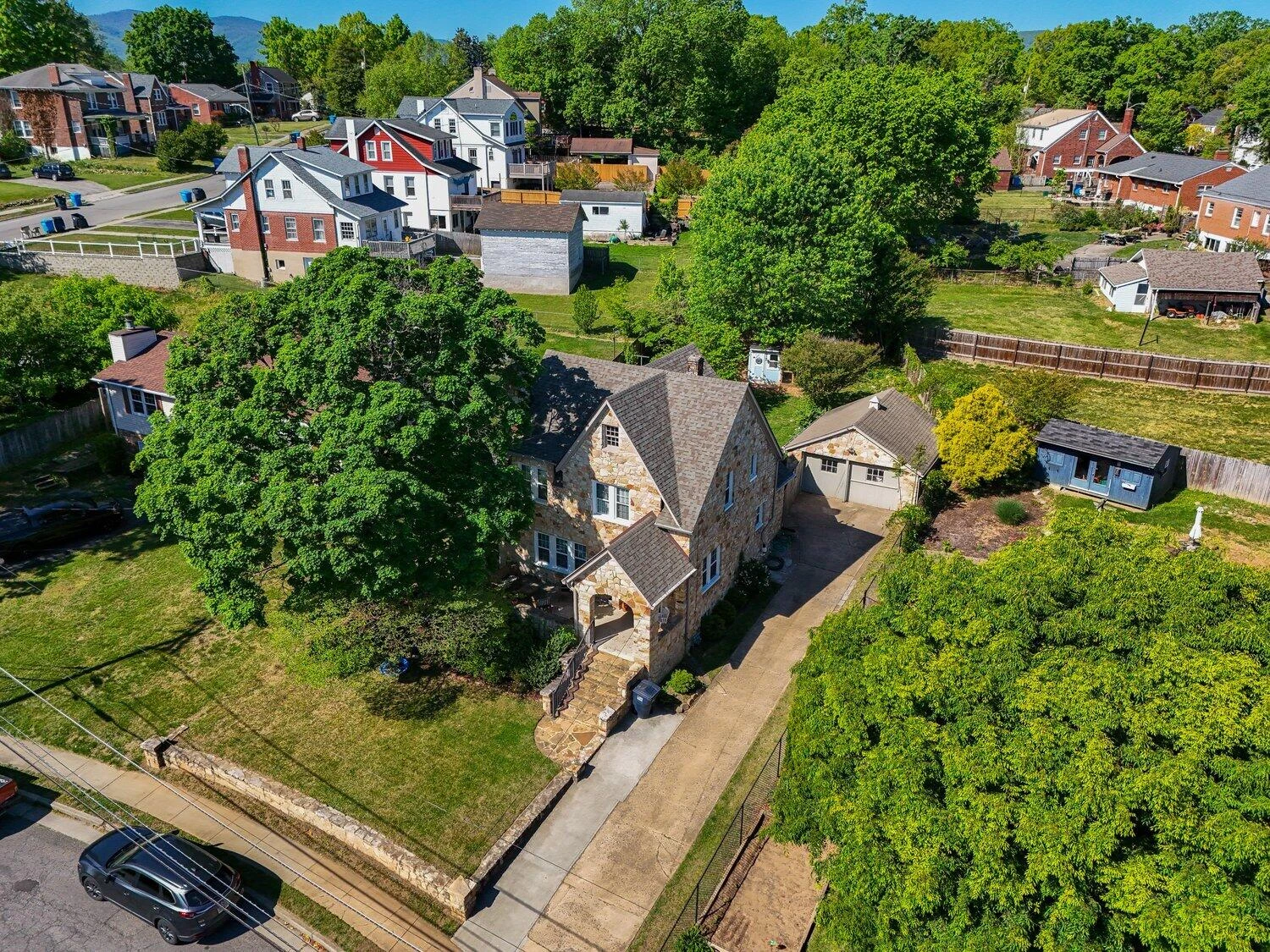 3017 Woodlawn AVE SW - Photo 34