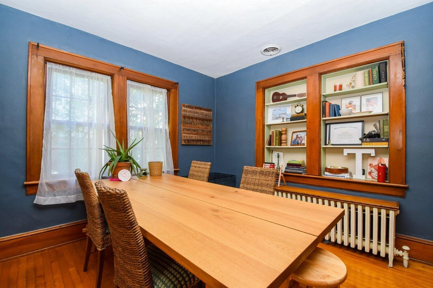3017 Woodlawn AVE SW - Photo 7