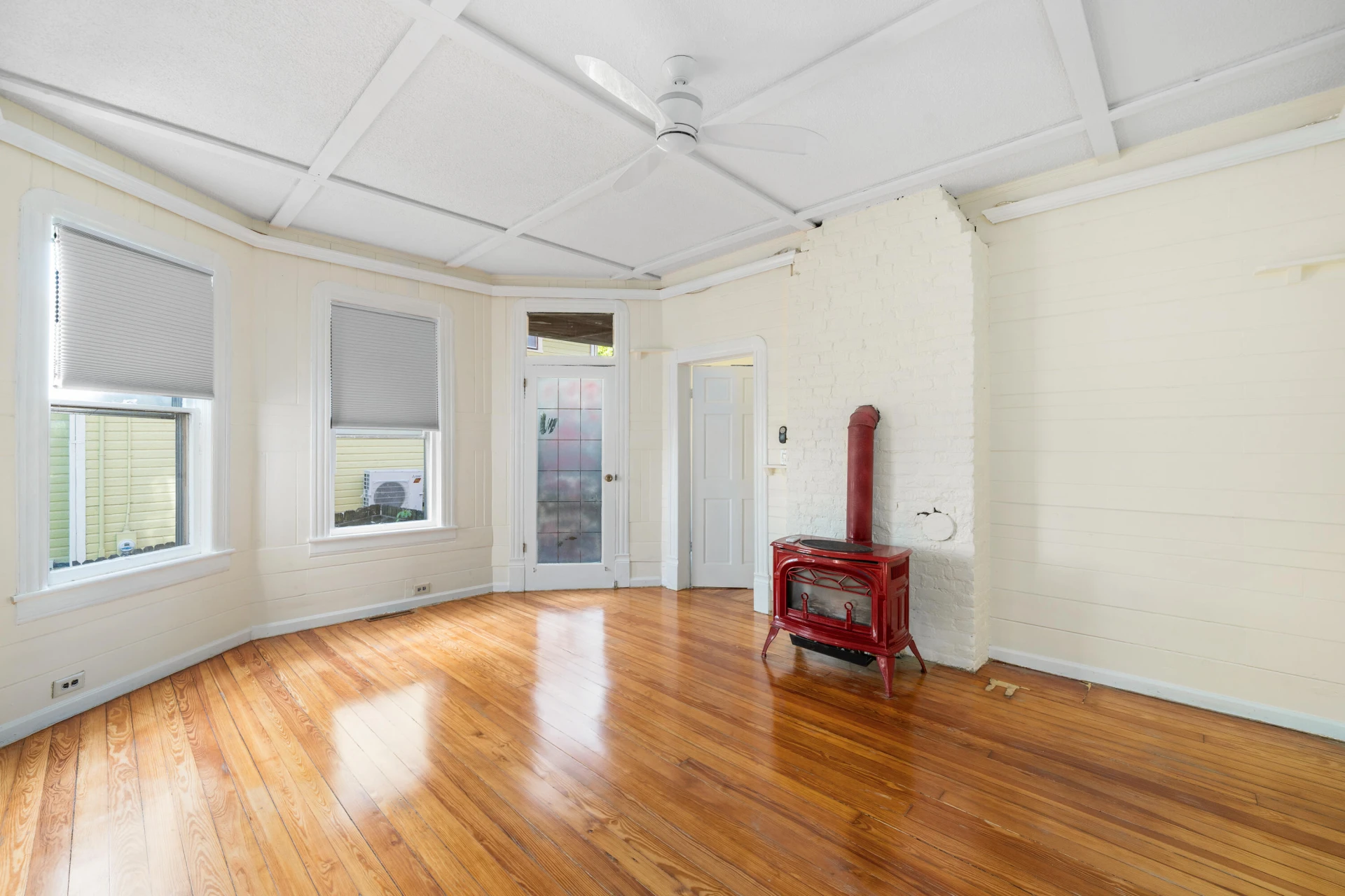 545 Day AVE SW - Photo 9