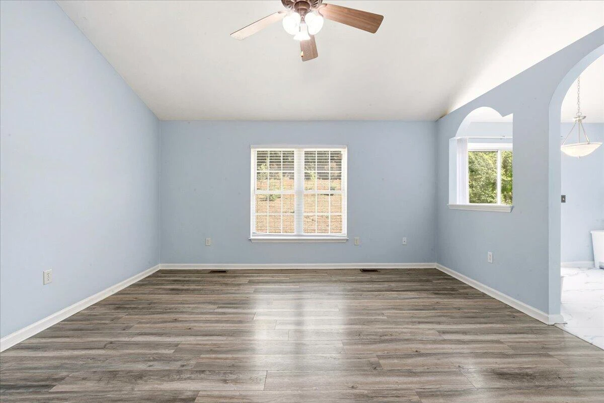 4837 Nelms LN NE - Photo 10