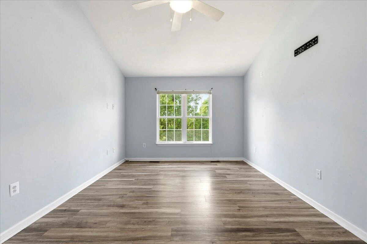 4837 Nelms LN NE - Photo 13