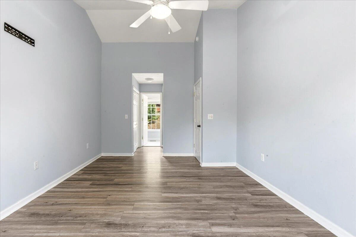 4837 Nelms LN NE - Photo 14