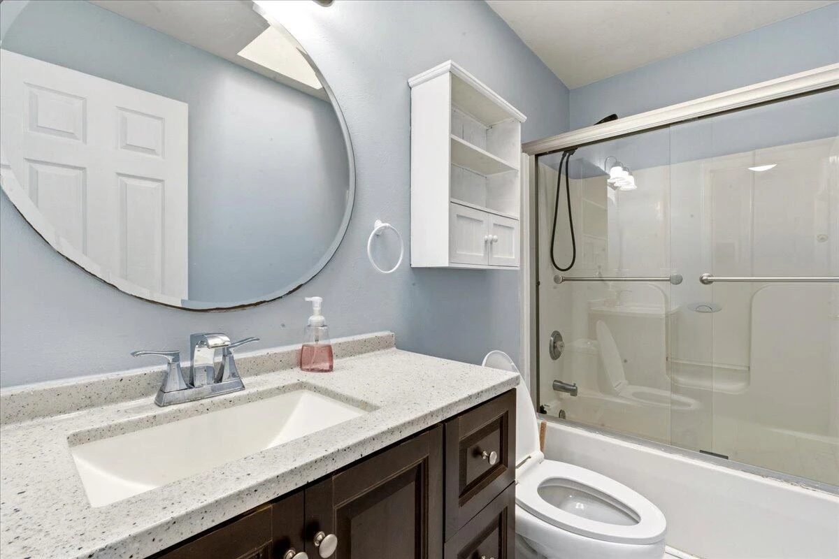 4837 Nelms LN NE - Photo 22