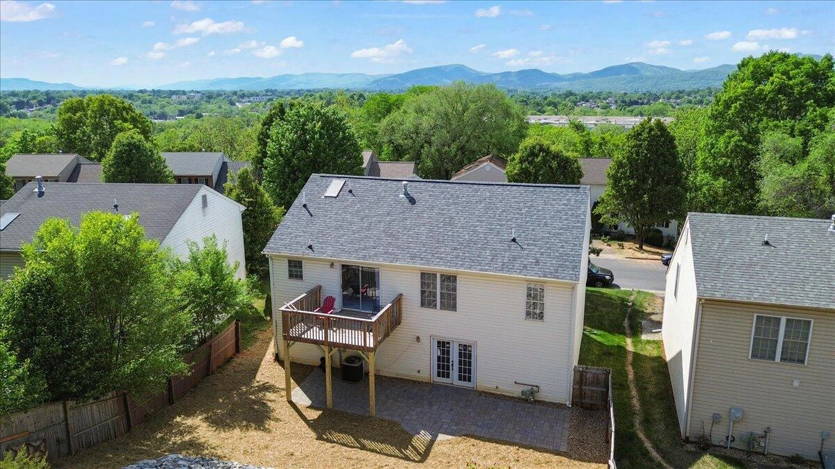 4837 Nelms LN NE - Photo 45