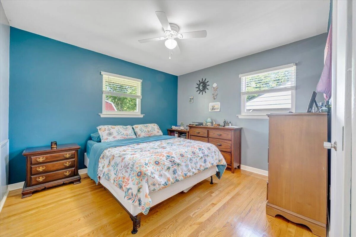 2819 Embassy DR - Photo 18