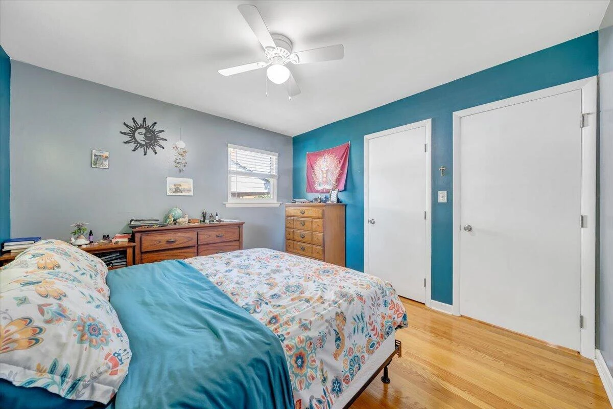 2819 Embassy DR - Photo 19