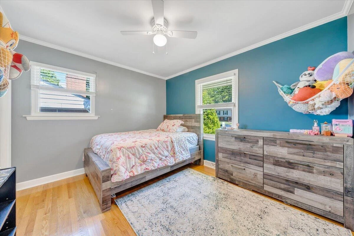 2819 Embassy DR - Photo 20