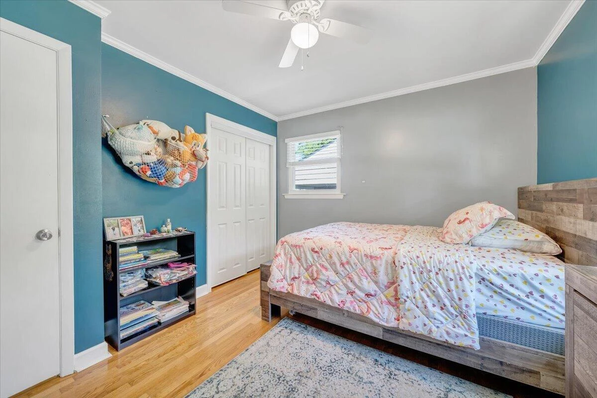 2819 Embassy DR - Photo 21