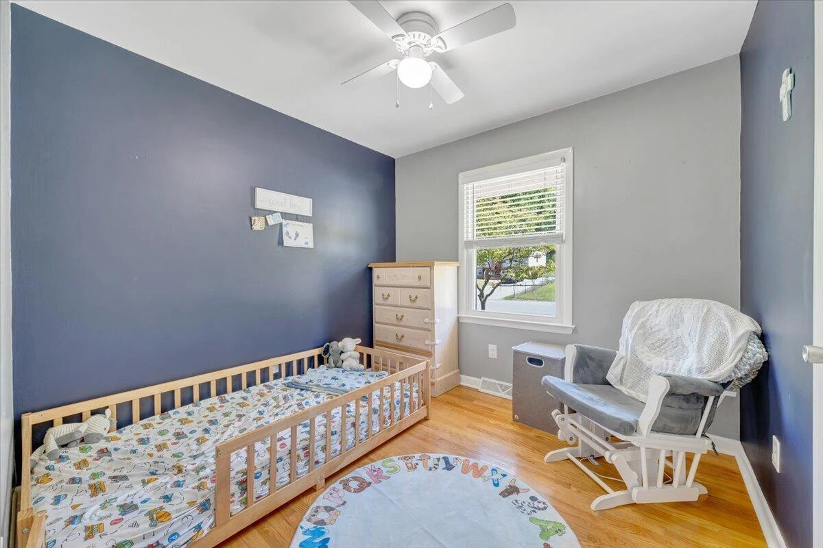 2819 Embassy DR - Photo 22