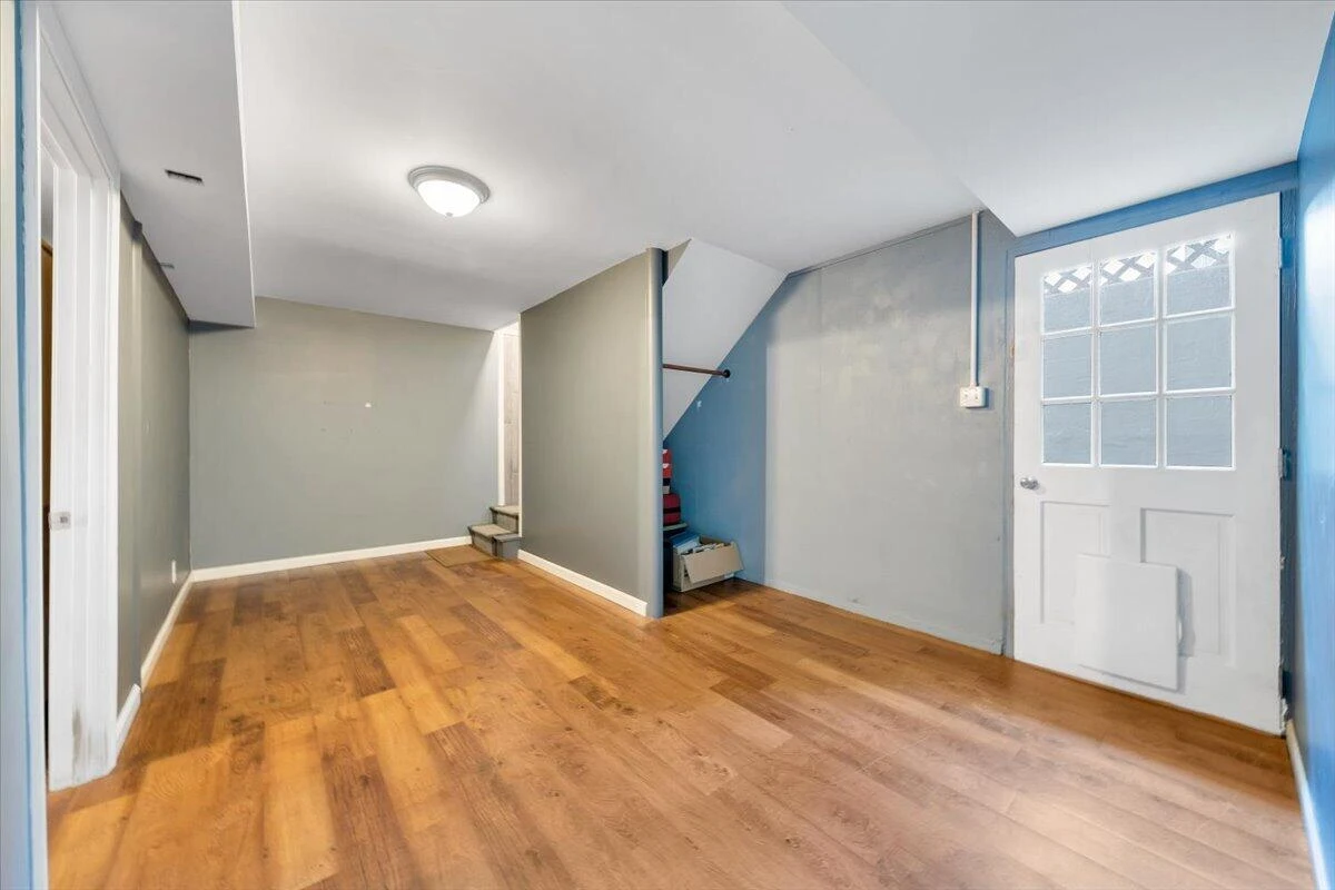 2819 Embassy DR - Photo 30