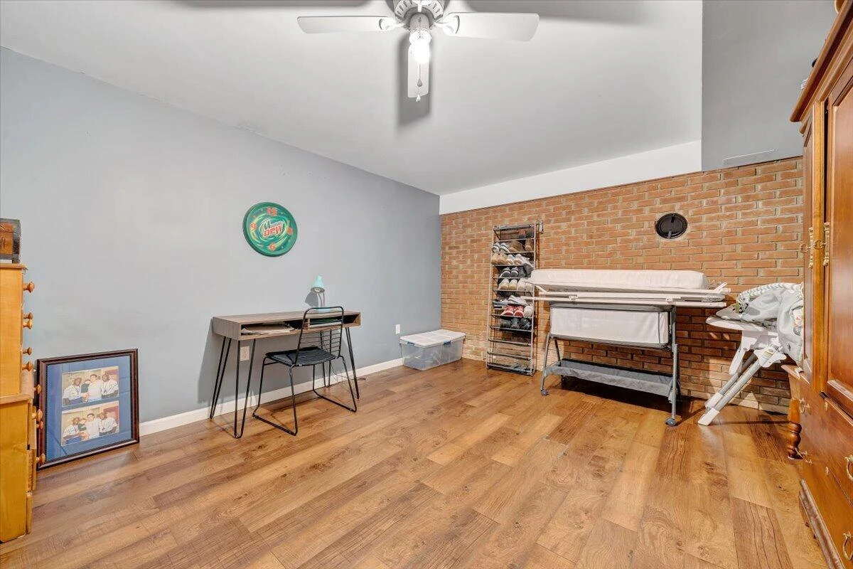 2819 Embassy DR - Photo 33