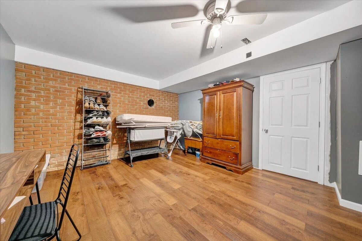 2819 Embassy DR - Photo 35