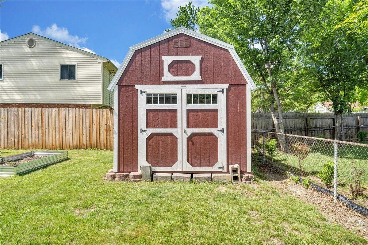 2819 Embassy DR - Photo 42